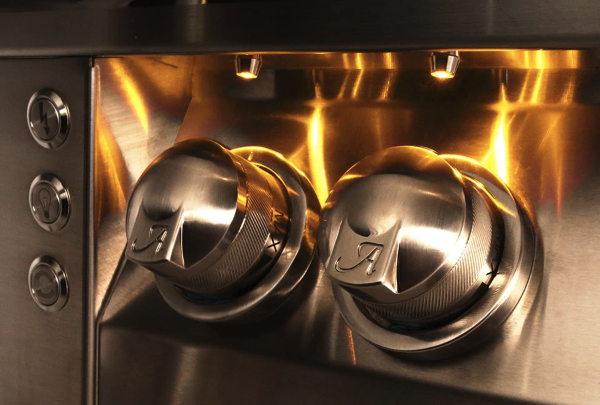 Alfresco 30" Built-In Gas Grill image — photo 2
