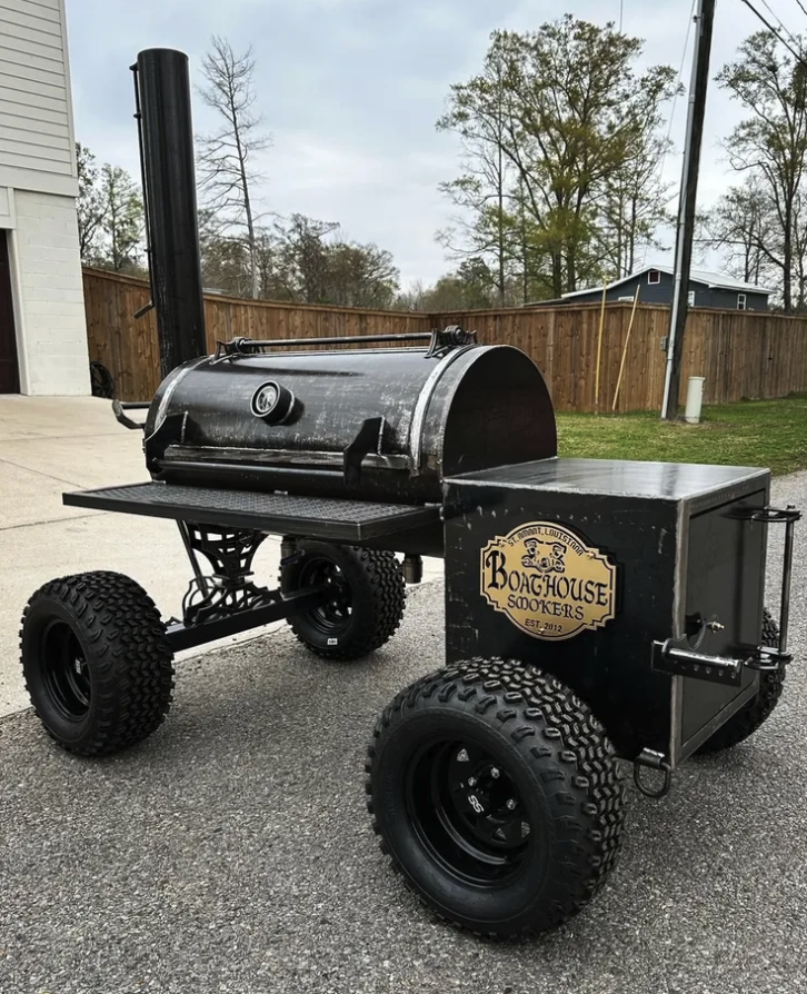 Boathouse Smokers - Texas Traditional 90-Gallon Smoker image — photo 3