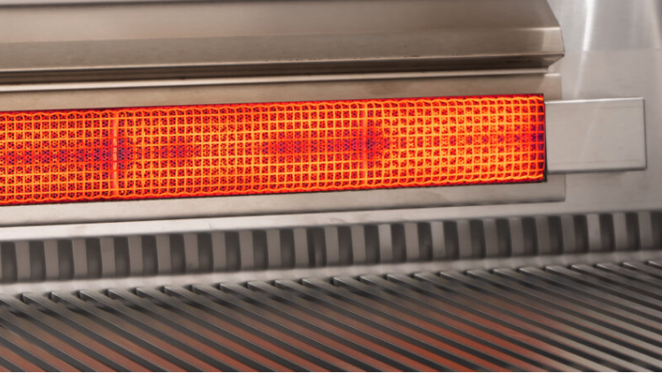 FireMagic Aurora A660i Built-in Gas Grill image — photo 4