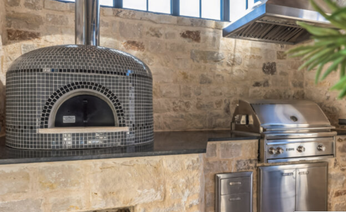 Forno Bravo Napolino Outdoor Pizza Oven image — photo 3