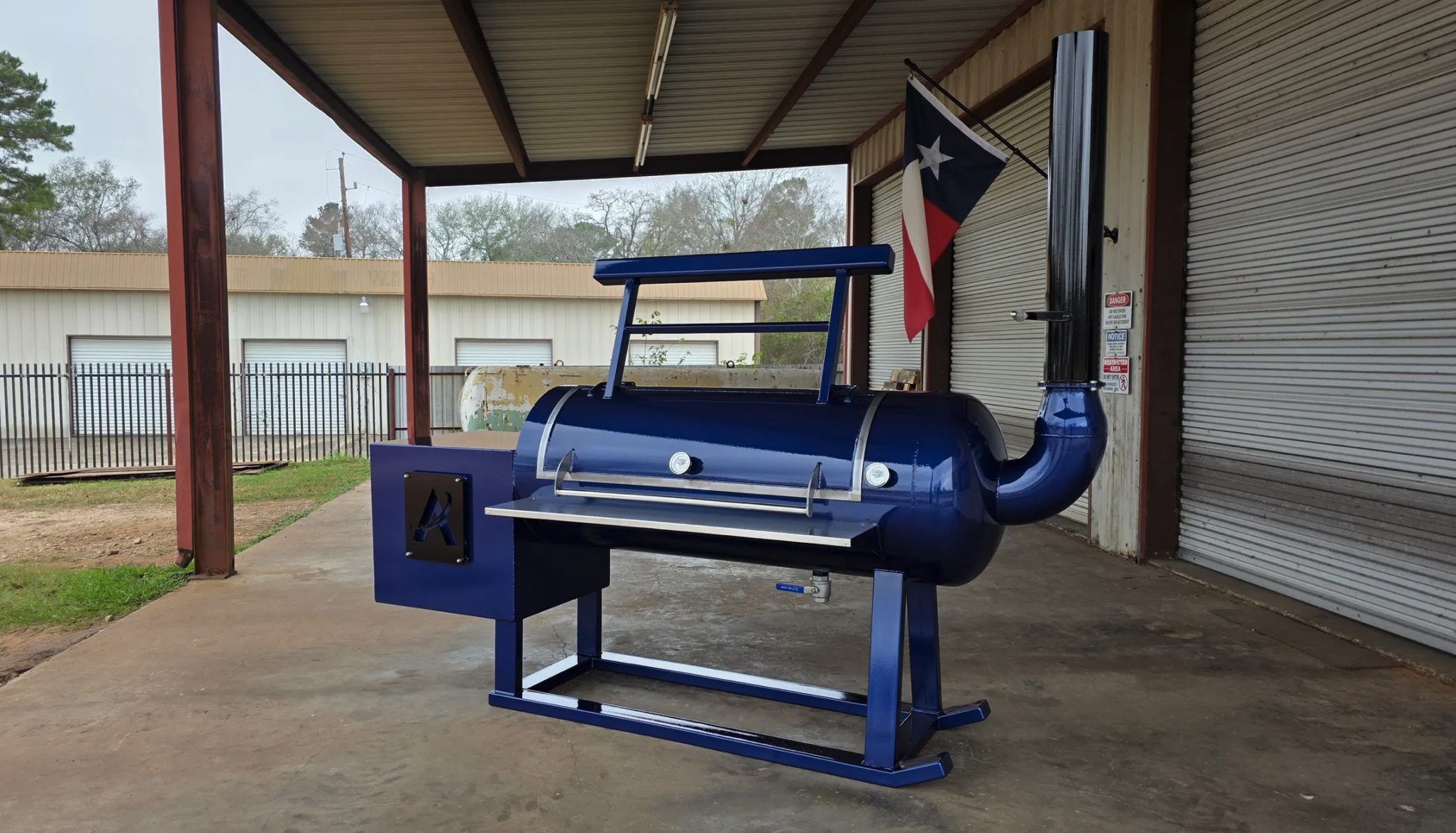 Heirloom Pits 26" 160 Gallon Offset Smoker image — photo 3