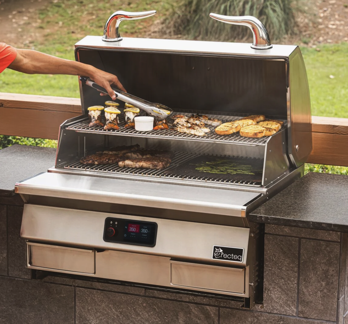Recteq E-Series Built-in 1300 Pellet Grill image — photo 4
