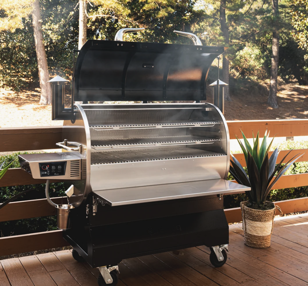 Recteq RT-2500 BFG Pellet Grill image — photo 2