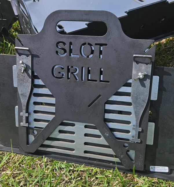 Slot Grill Compact Carbon Steel Tailgate image — photo 4