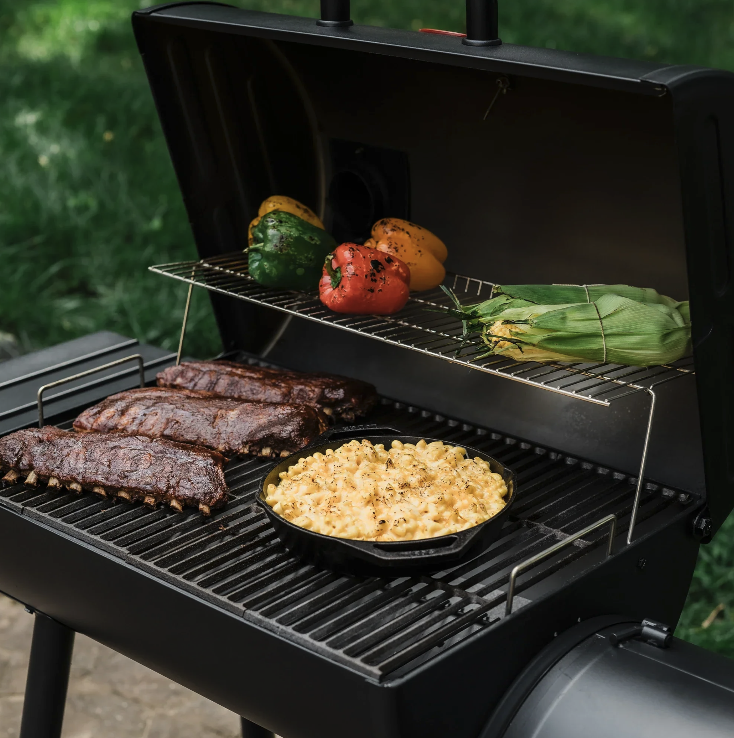 CHAR-GRILLER SMOKIN' PRO™ BARREL GRILL AND OFFSET SMOKER image — photo 5