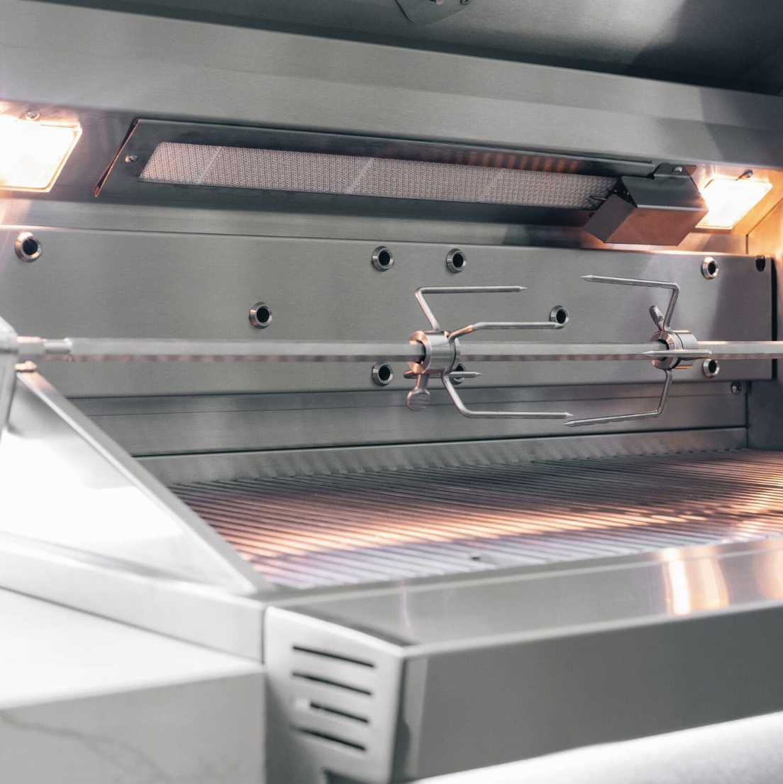 Summerset Quest 42" Built-In Gas Grill image — photo 5