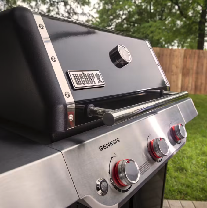 Weber Genesis E-315 Gas Grill image — photo 2