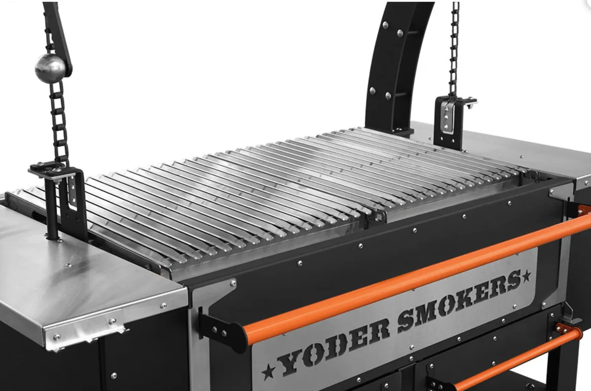 Yoder Smoker 42" El Dorado Santa Maria Grill, close-up of the grate and side tables